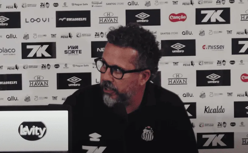 Leia mais sobre o artigo Cléber Xavier projeta novo Santos FC: Neymar centralizado